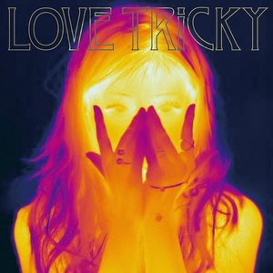 “LOVE TRiCKY”的封面