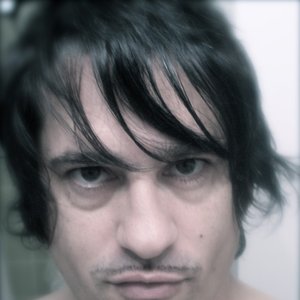 “Richard Bacchus & The Luckiest Girls”的封面