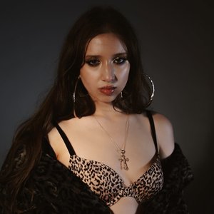 “Isabel LaRosa”的封面
