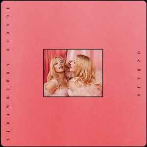 “Strawberry Blonde”的封面