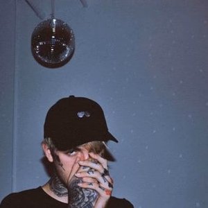 “Lil Peep”的封面