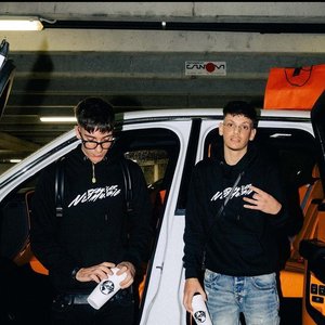 “SadTurs & KIID”的封面