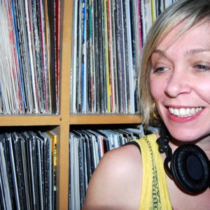 “Noyeahno”的封面