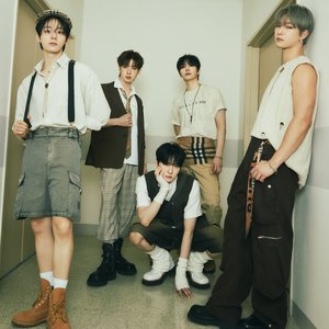“ONEUS”的封面