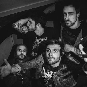 “Parlor”的封面