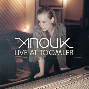 “Live At Toomler”的封面