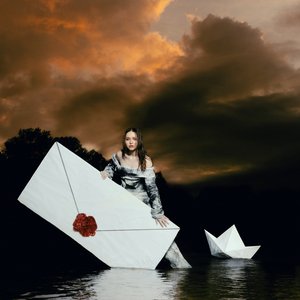 “Z papieru”的封面