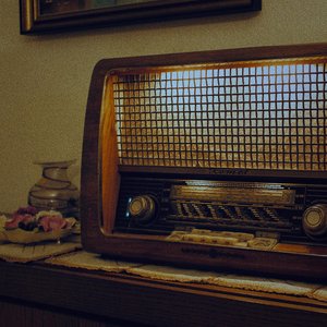 Bild för 'grandparents' radio'