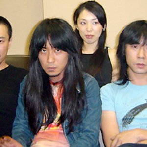 “DMBQ”的封面