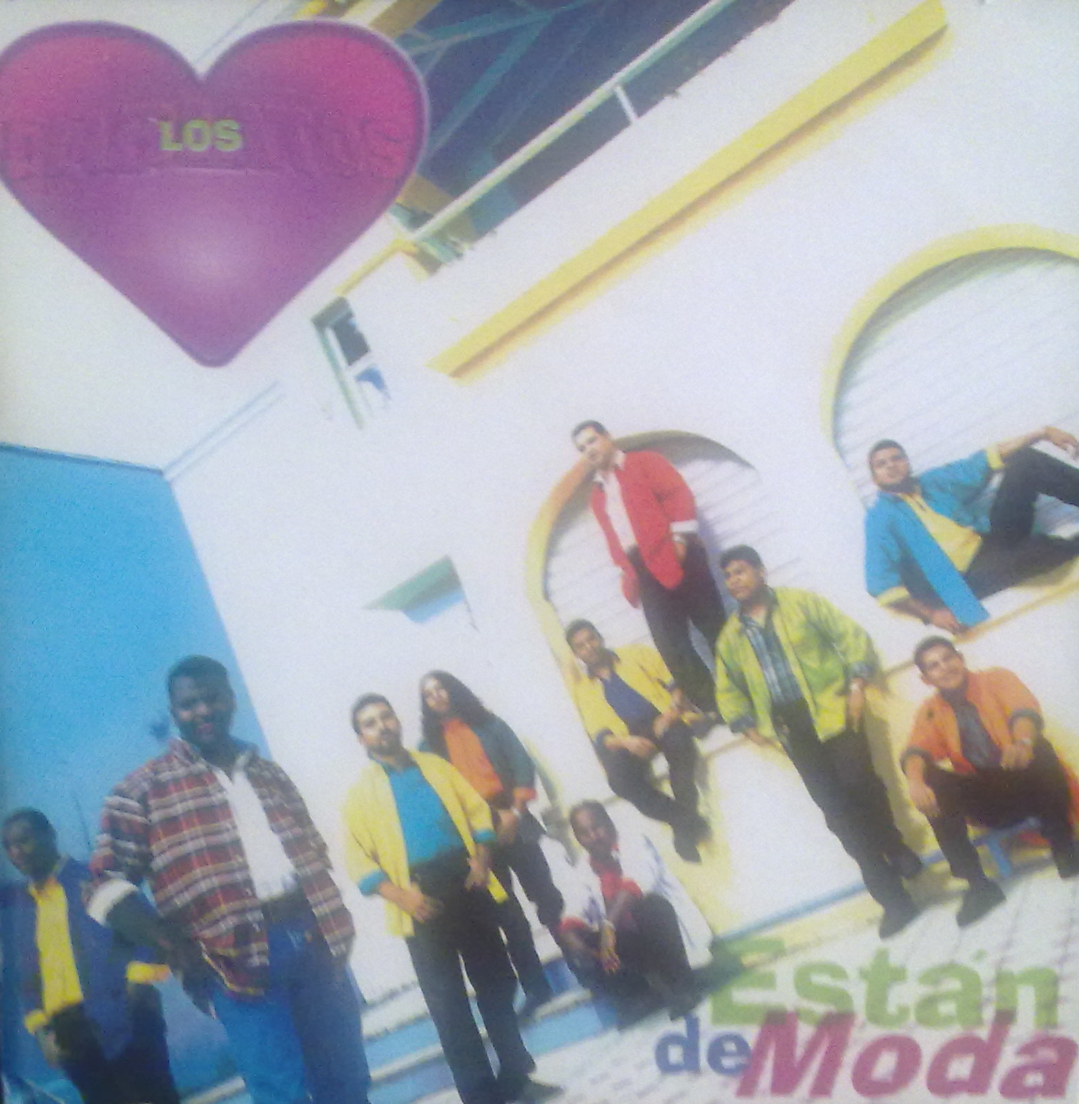 Están de moda cover