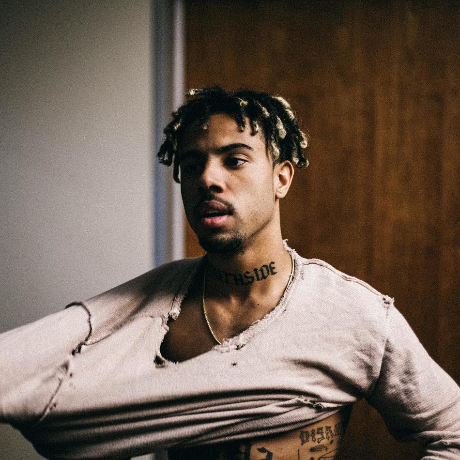 Naked Pictures Lyrics & Chords By Vic Mensa.