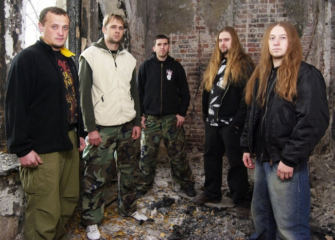 https://lastfm.freetls.fastly.net/i/u/f1f82dcf29aa493788016c51dd43c210.png